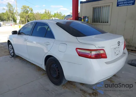 2009 Toyota Camry Le z USA, uszkodzony, nr VIN 4T1BE46KX9U905289